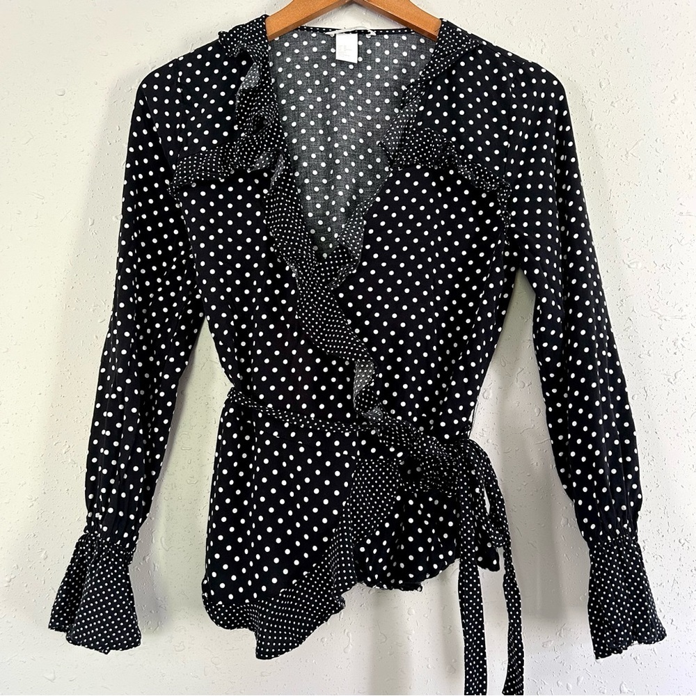 🦋 H&M Black and White Polka Dot V-Neck Ruffle Wrap Long Sleeve Blouse Size 6